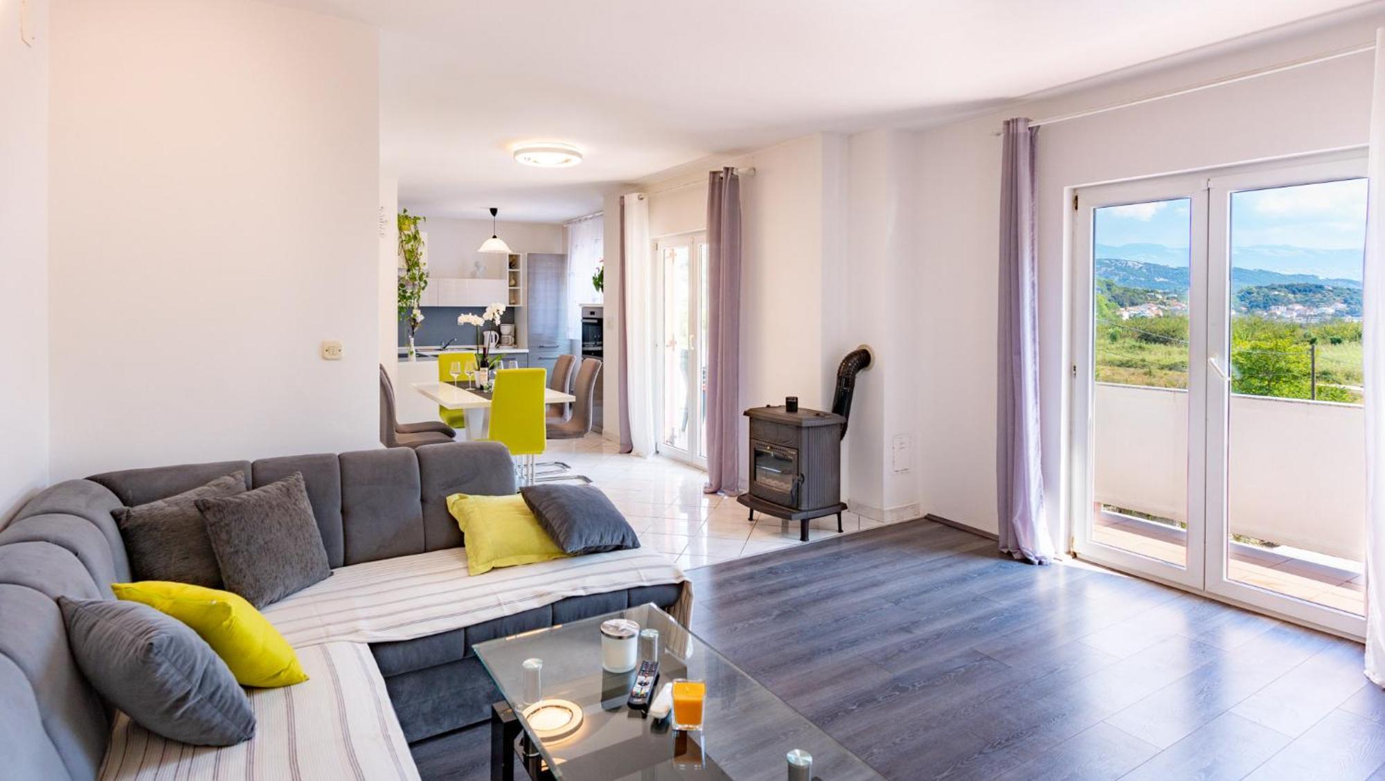 Apartments Lores Rab Town Exterior photo