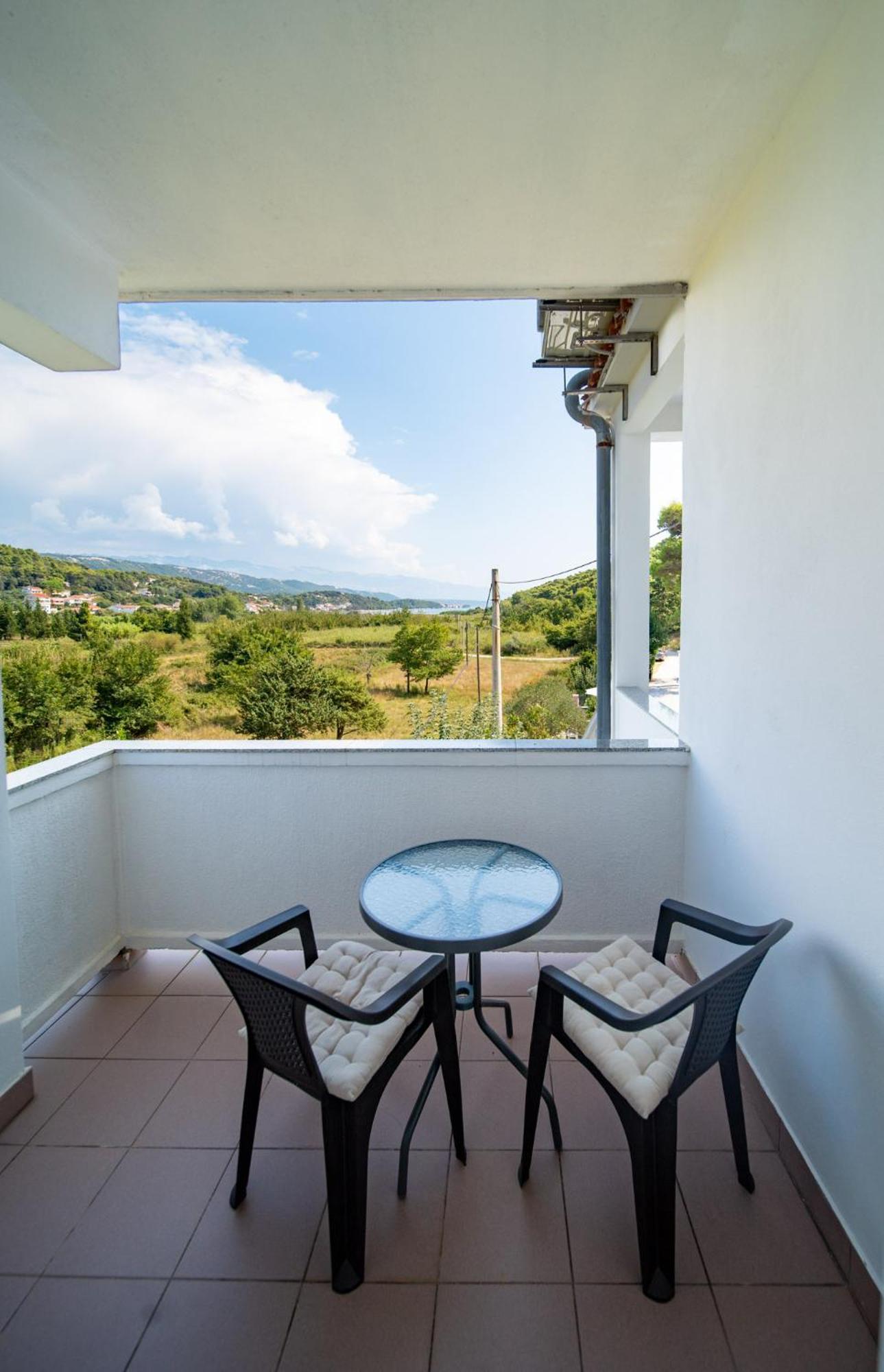 Apartments Lores Rab Town Exterior photo